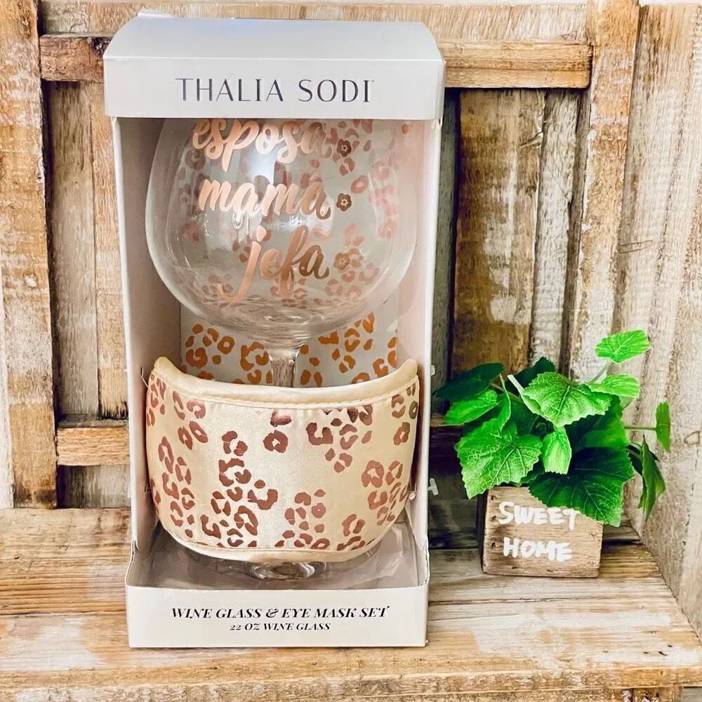 NWT Thalia Sodi Español Spanish Esposa Mamá Jefa wine glass & Satin eye mask set